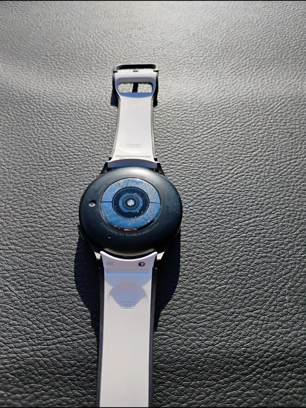 Smartwatch with White Band and Black Case - Lightweight Wearable Golf Edition